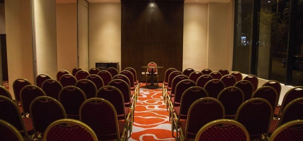 Carnaval Hotel Casino Encarnación Exteriör bild A meeting room at a hotel